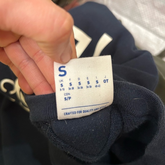 Reebok Classic Women's Navy Top - Picture 2 of 2